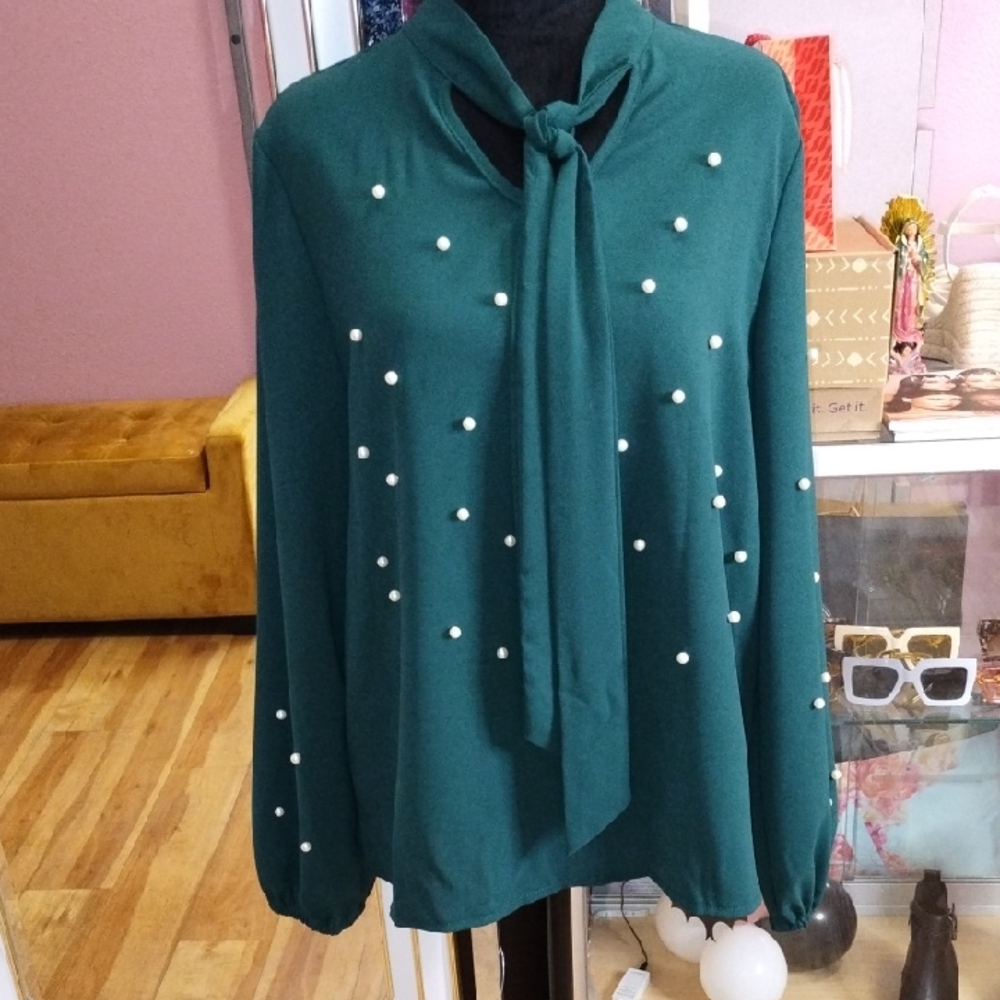 Elegant Green Blouse with Pearl Accents